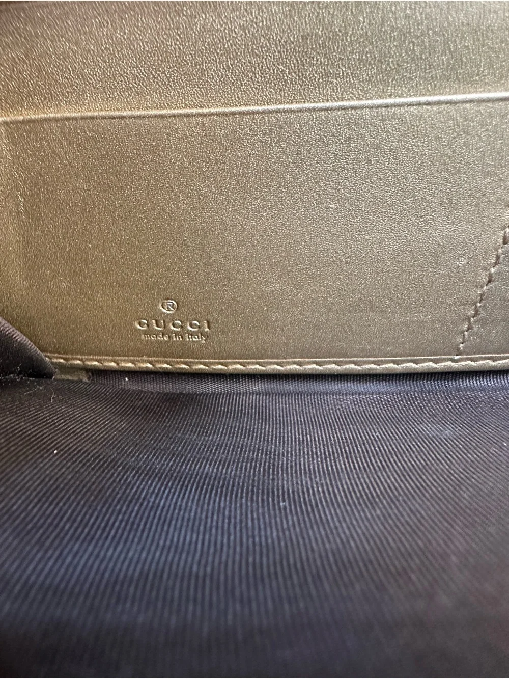 Gucci Microguccissima Leather Bow Zip Wallet – Metallic Beige/Gold – Authentic